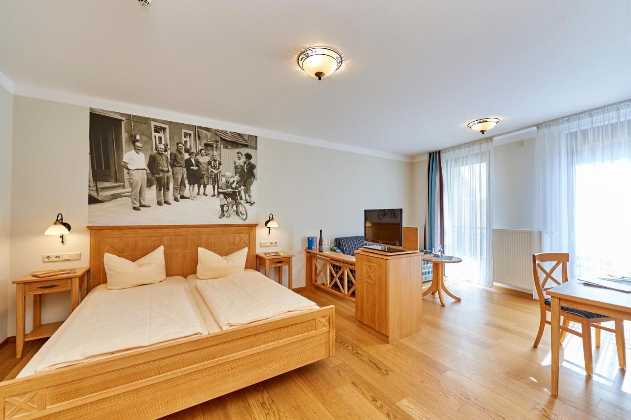 Landhotel Im Klostereck Strubel-Roos Флонхайм Экстерьер фото