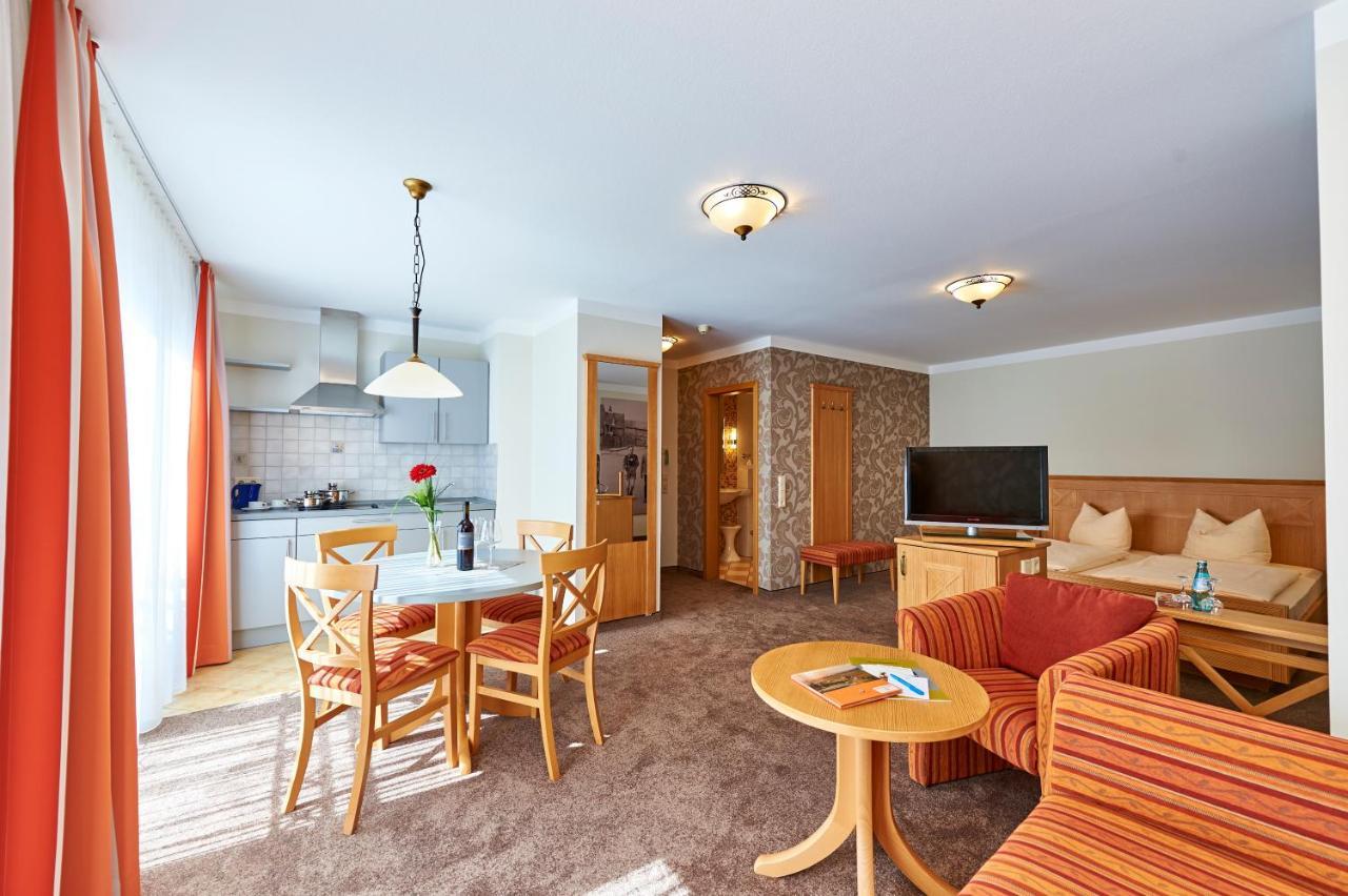 Landhotel Im Klostereck Strubel-Roos Флонхайм Экстерьер фото